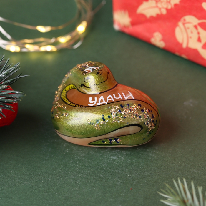 Сувенир Сувенир "Змейка Удачи", селенит