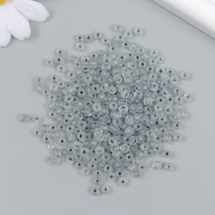 Бисер стекло 6/0  Бисер стекло 6/0 "Серо-зелёный" светится УФ 450 гр