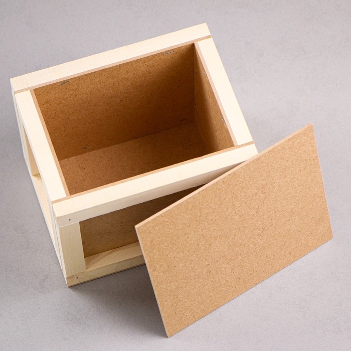 Подарочная коробка "Бандероль" деревянная с гвоздями и веревкой 20×16×15 см