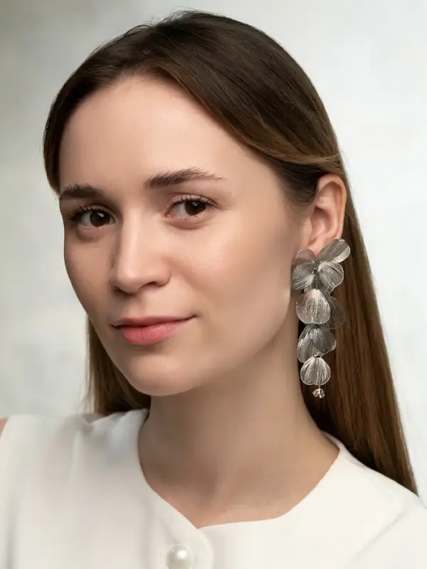 Серьги висячие &laquo;Цветок&raquo;, каталея, цвет серебро, 10 см