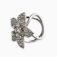 Кольцо для платка "Цветок Лилии", цвет белый в серебре