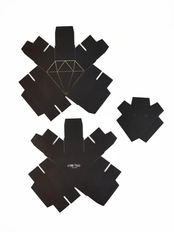 Коробка подарочная под бижутерию «Чёрная, тиснение», 10 х 9 х 3.5 см Коробка подарочная под бижутерию «Чёрная, тиснение», 10 х 9 х 3.5 см