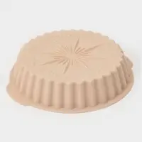 Форма для выпечки Доляна &laquo;Рифлёный круг. Звезда&raquo;, силикон, d=20 см, с ручками, бежевый