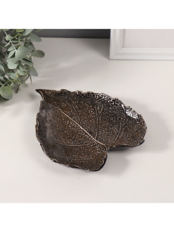 Сувенир керамика подставка Сувенир керамика подставка "Лист с прожилками" коричневый глянец 16х19,5х2,5 см