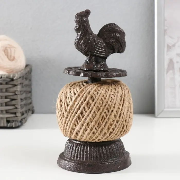 Сувенир катушка для ниток чугун  Сувенир катушка для ниток чугун "Петушок" 10х10х20 см