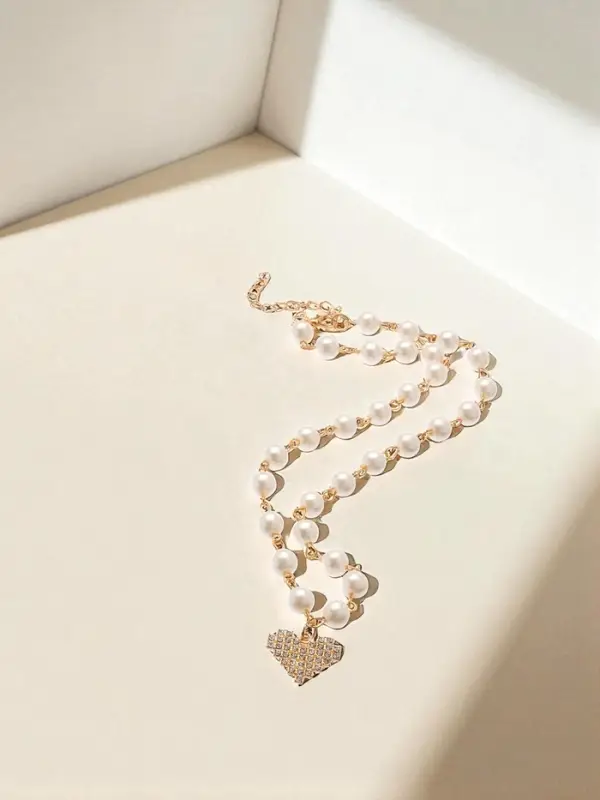 Колье с жемчугом &laquo;Сердце&raquo;, квадратное, шар №6, белое в золоте, L=40 см