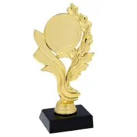 Кубок &laquo;Самая очаровательная&raquo;, наградная фигура, золото, 17.5&times;9&times;6.3 см, пластик