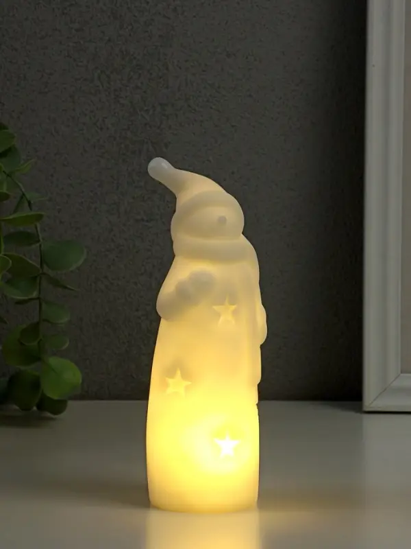Фигурка светящаяся RISALUX «Снеговик в колпаке» LED, 3хAG10 белый 4,8х4,8х15 см Фигурка светящаяся RISALUX «Снеговик в колпаке» LED, 3хAG10 белый 4,8х4,8х15 см