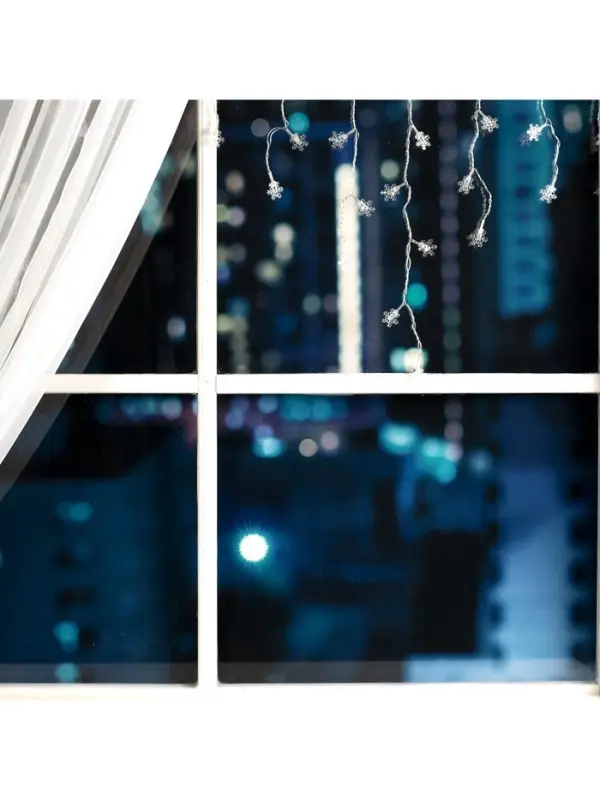 Гирлянда &laquo;Бахрома&raquo; 1.8&times;0.5 м с насадками &laquo;Снежинки&raquo;, IP20, прозрачная нить, 48 LED, свечение мульти (RG/RB), мигание, 220 В