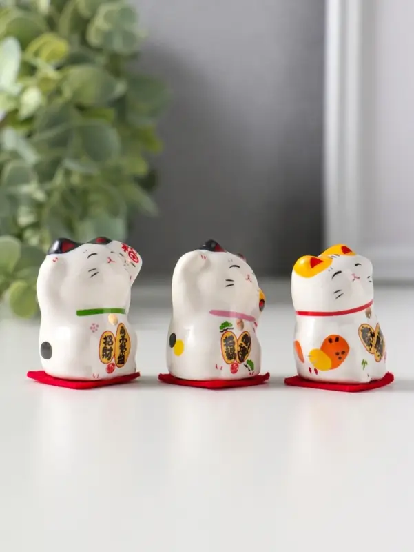 Сувенир керамика "Котики Манэки-нэко" набор 3 шт 4,2х3,6х3,5 см 2,5х9,5х4,5 см