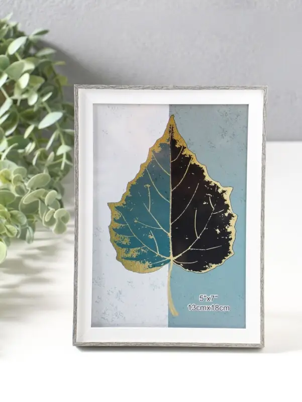 Фоторамка пластик 13х18 см "Современная классика" серый и белый 19х13,8х1,5 см