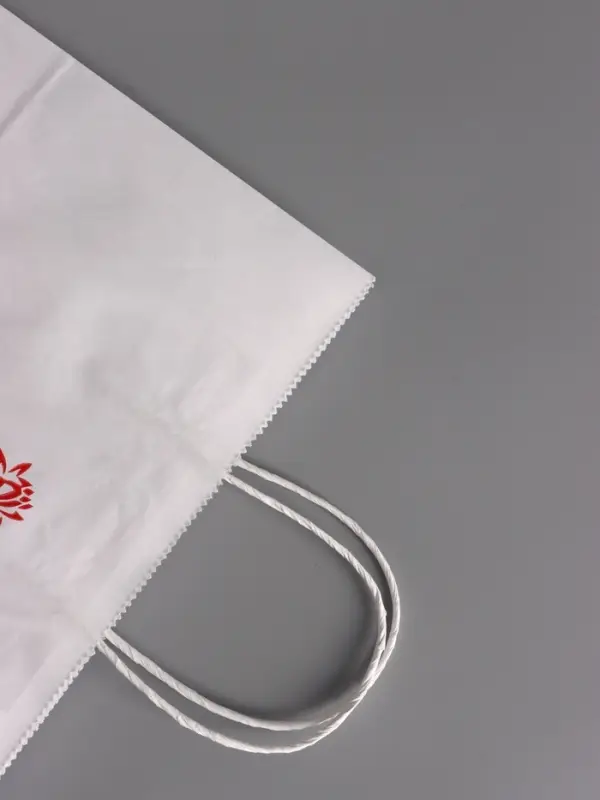 Пакет бумажный, "С 8 марта Цветочек" 24 х 14 х 28 см