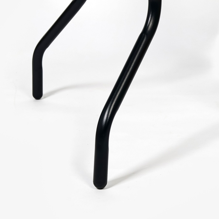 Набор садовой мебели: Стол квадратный 80 х 80 х 73 см и 2 стула черного цвета Набор садовой мебели: Стол квадратный 80 х 80 х 73 см и 2 стула черного цвета