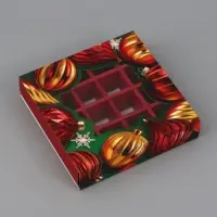 Коробка подарочная для 16 конфет &laquo;Новогодние шарики&raquo; 17.7&times;17.7&times;3.8 см