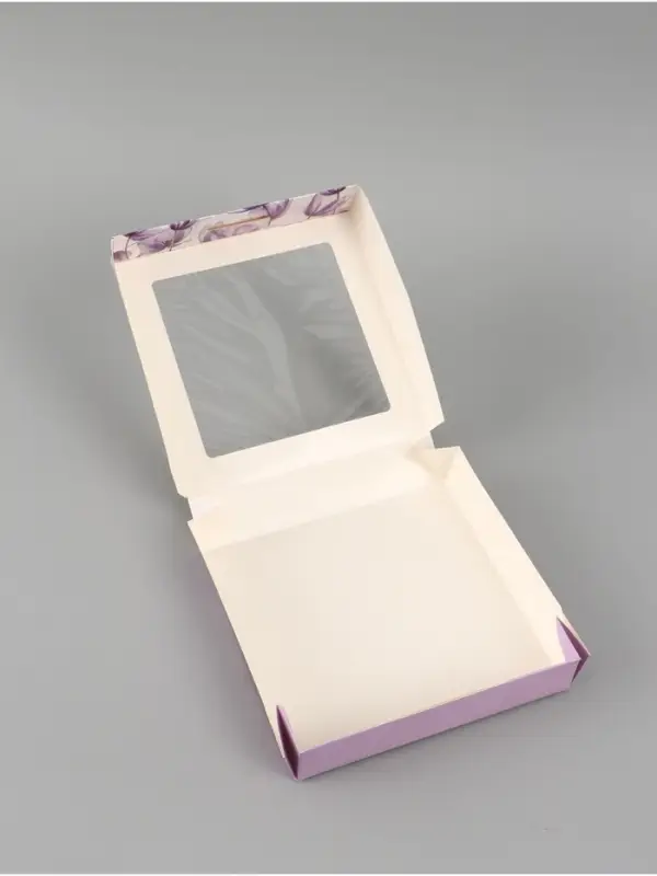 Коробка подарочная складная &laquo;Самой красивой&raquo;, 20&times;20&times;4 см, с окном