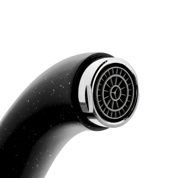 Смеситель для кухни Haiba HB4113-7, однорычажный, на гайке, чёрный Смеситель для кухни Haiba HB4113-7, однорычажный, на гайке, чёрный