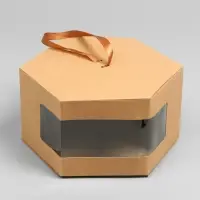 Коробка подарочная шестигранная, с окном, крафтовая, 10&times;30&times;17 см