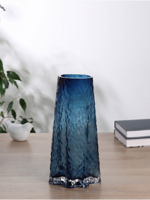 Ваза стекло настольная  Ваза стекло настольная "Кимберли" d-8 см, h-25х12 см, синий