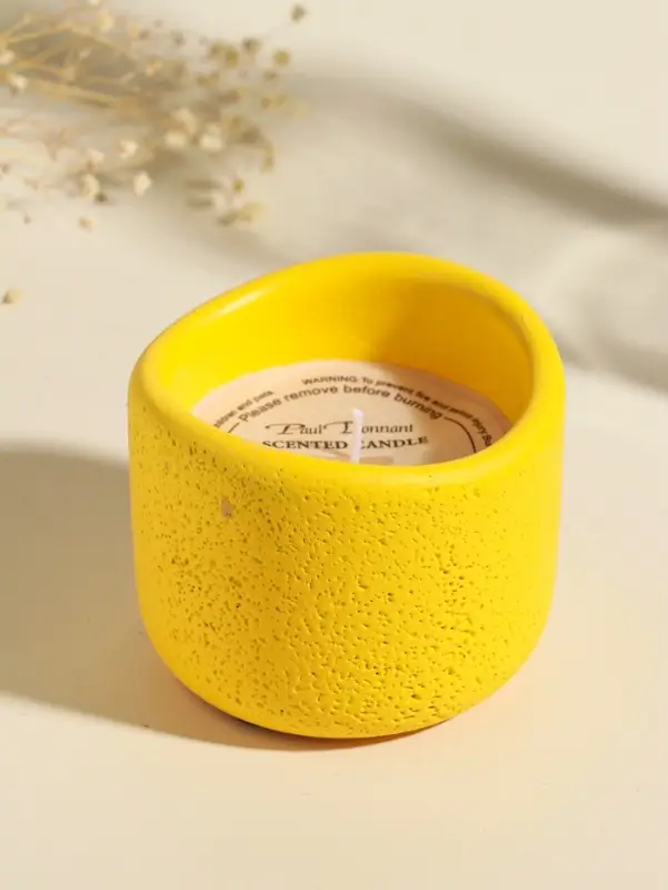 Свеча в подсвечнике вулканическом &laquo;Изгиб&raquo;, жёлтая, 8.3&times;8.5&times;7 см