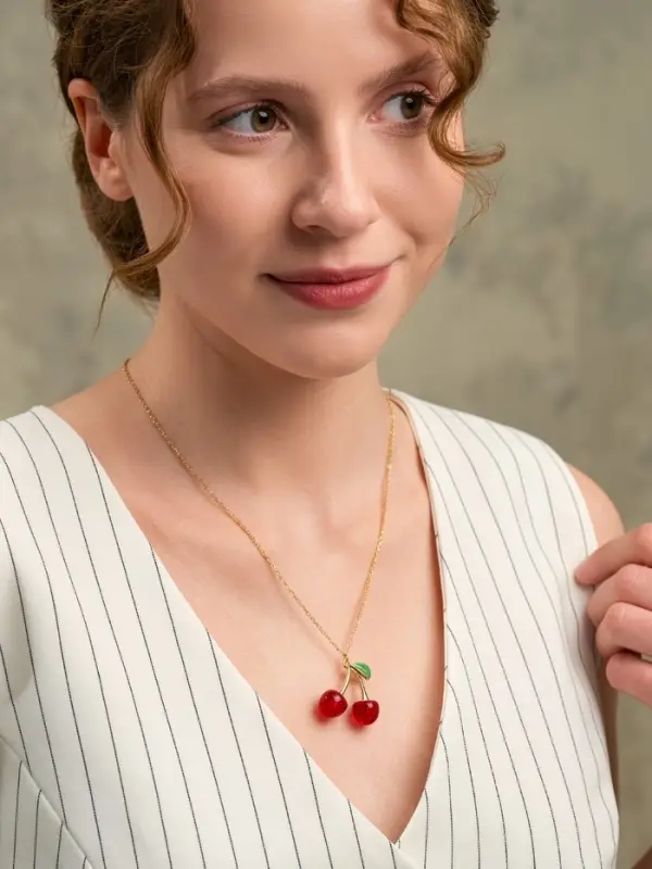 Кулон на цепочке &laquo;Черешня&raquo;, 40 см, бордово-зелёный в золоте