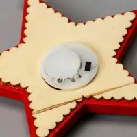 Ёлочная игрушка &laquo;Красная звезда с Дедом Морозом&raquo;, 12&times;12&times;1.5 см, от батареек, свечение тёплое белое