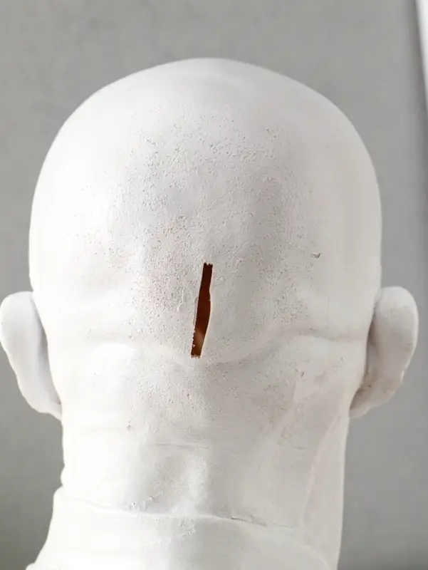 Копилка для денег &laquo;Волан-де-Морт&raquo; 31&times;27&times;23 см, белый с золотом