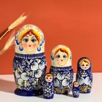 Матрешка дерево &laquo;Русская красота&raquo;, белый платок, 18 см, 5 кукольная, ручная роспись