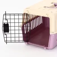 Переноска для животных пластиковая 44 х 31 х 27 см, белая/лавандовая Переноска для животных пластиковая 44 х 31 х 27 см, белая/лавандовая