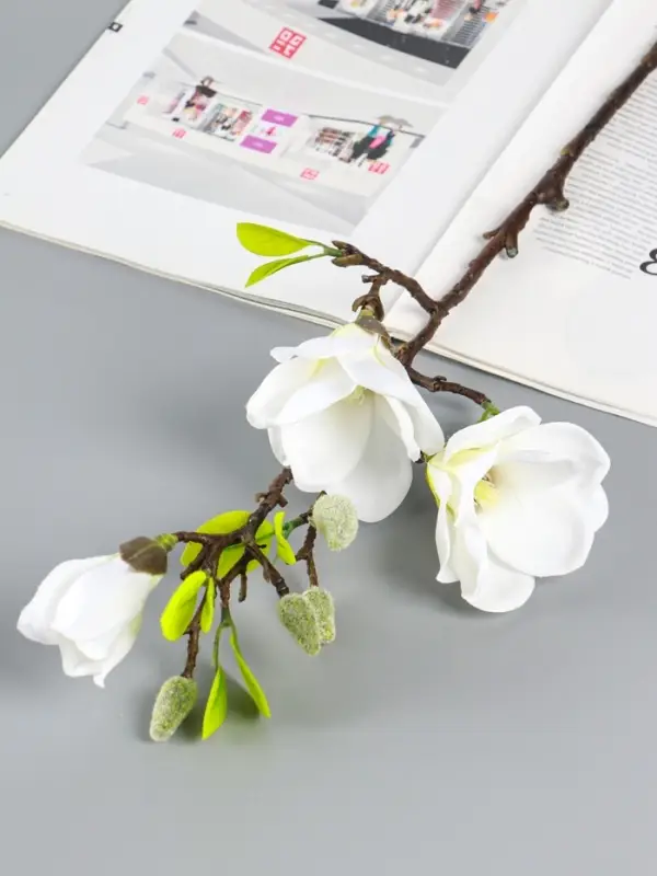 Цветы искусственные «Магнолия галант», 56×11 см, белые Цветы искусственные «Магнолия галант», 56×11 см, белые