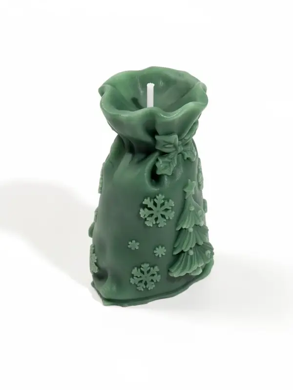 Свеча новогодняя &laquo;Мешочек с подарками&raquo;, 5.5&times;4.5&times;7 см, 7 ч, зелёный