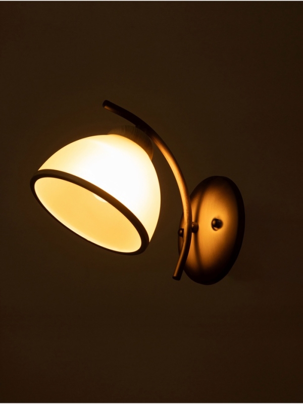 Спот "Джина" 1хЕ27 40Вт черно-бежевый 22х15х16 см