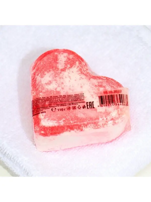 Бомбочка для ванн Love с пенкой, 110 г Бомбочка для ванн Love с пенкой, 110 г