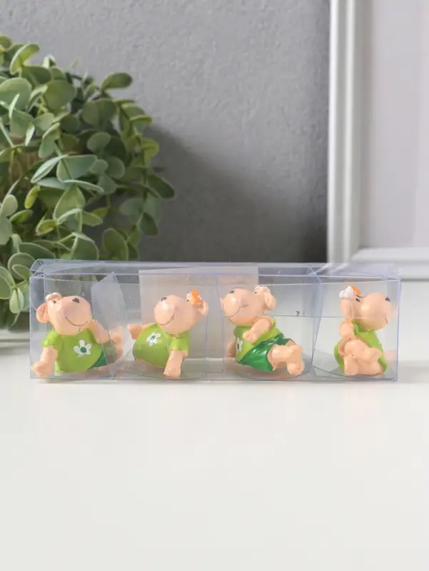 Сувенир полистоун "Барашки в нарядах с ромашками" набор 4 шт 2х4,5х3 см