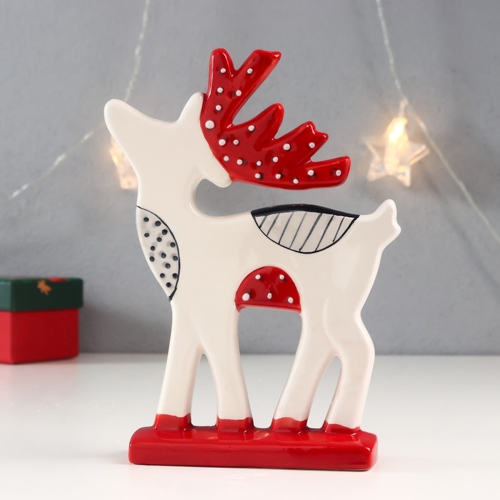 Сувенир керамика Сувенир керамика "Белый олень с красными рогами в белый горошек" 17,7х12,2х3,7 см
