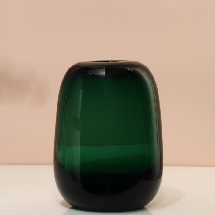 Ваза для цветов «Джозефина» из прозрачного зеленого стекла 17 х 13 х 13 см Ваза для цветов «Джозефина» из прозрачного зеленого стекла 17 х 13 х 13 см