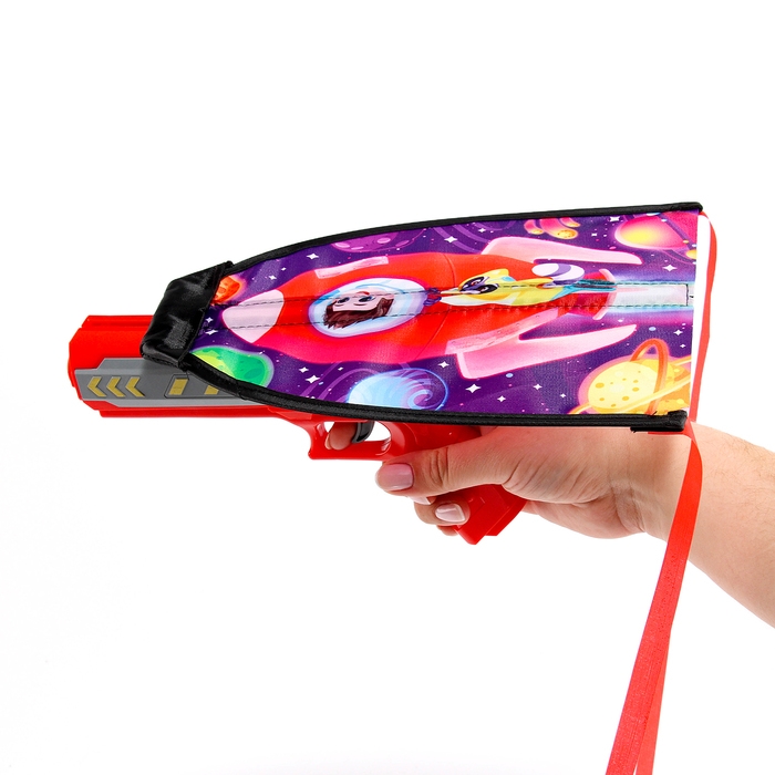 Воздушный змей с запуском «Космос» Воздушный змей с запуском «Космос»