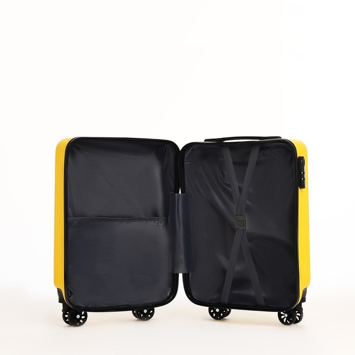 Чемодан детский 32 л (S), отдел на молнии, 4 колеса, цвет жёлтый Чемодан детский 32 л (S), отдел на молнии, 4 колеса, цвет жёлтый