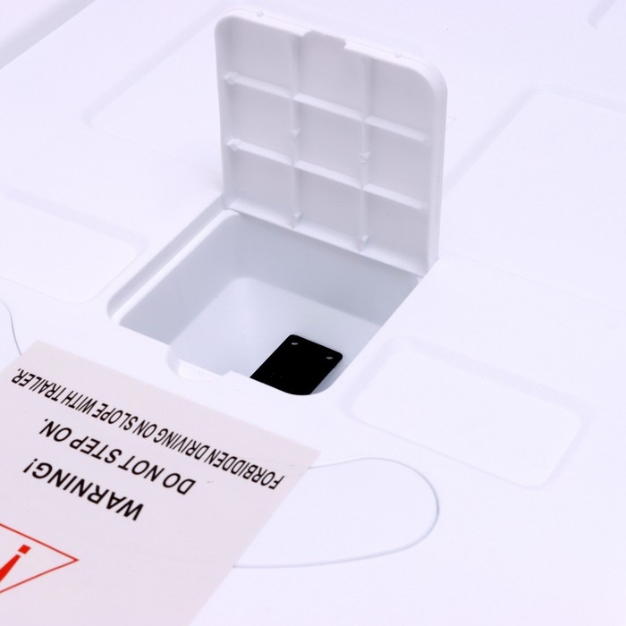 Прицеп для электромобиля MERCEDES-BENZ ACTROS, цвет белый Прицеп для электромобиля MERCEDES-BENZ ACTROS, цвет белый