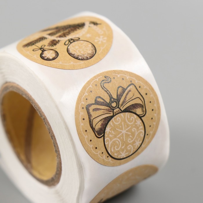 Наклейка бумага крафт Наклейка бумага крафт "Новогодний" d=2,5 см 252 шт в рулоне