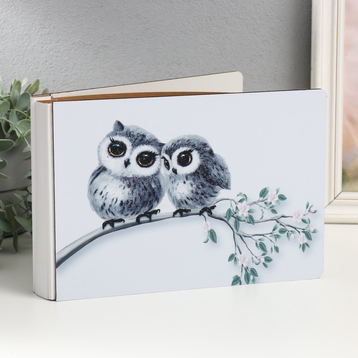 Фотоальбом на 52 фото 15х20 см Фотоальбом на 52 фото 15х20 см "Совушки на цветущей ветке" дерево, блеск 4х17,4х25 см