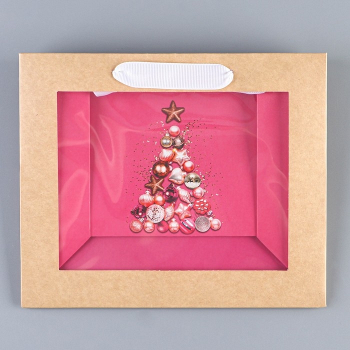 Пакет подарочный новогодний крафтовый с пластиковым окном «Новогодние шары», 24 х 20 х 11см Пакет подарочный новогодний крафтовый с пластиковым окном «Новогодние шары», 24 х 20 х 11см