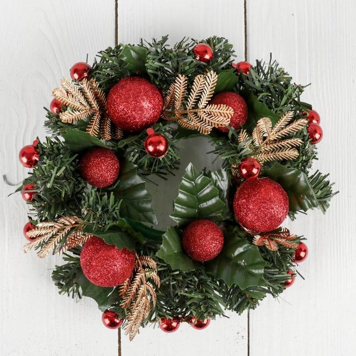 Венок новогодний d-20 см  Венок новогодний d-20 см "Красные шарики"