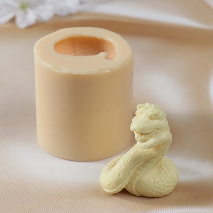 Молд силиконовый Молд силиконовый "Змея №2" Силикон 6х5х4 см