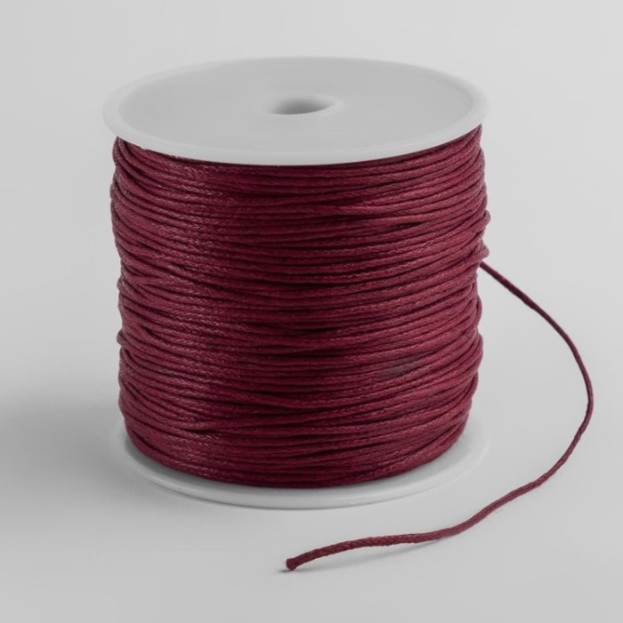 Шнур вощеный из полиэстера d=1 мм, L=65-70 м, цвет красный Шнур вощеный из полиэстера d=1 мм, L=65-70 м, цвет красный