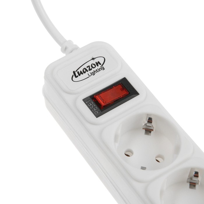 Сетевой фильтр Luazon Lighting, 5 розеток, 0.5 м, 2200 Вт, 3 х 0.75 мм2, 10 A, 220 В, белый Сетевой фильтр Luazon Lighting, 5 розеток, 0.5 м, 2200 Вт, 3 х 0.75 мм2, 10 A, 220 В, белый