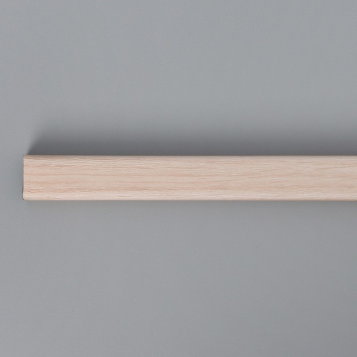 Карниз двухрядный, ширина 140 см, d=28 мм, пластиковые элементы, цвет дуб Карниз двухрядный, ширина 140 см, d=28 мм, пластиковые элементы, цвет дуб