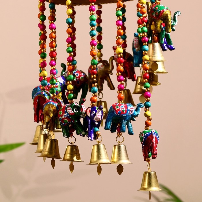 Интерьерная подвеска с колокольчиками  Интерьерная подвеска с колокольчиками "Милые слоники" 16х16х60 см  Микс