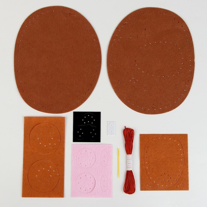 Набор для шитья. Подушка из фетра «Медведь», 25 × 25 см Набор для шитья. Подушка из фетра «Медведь», 25 × 25 см