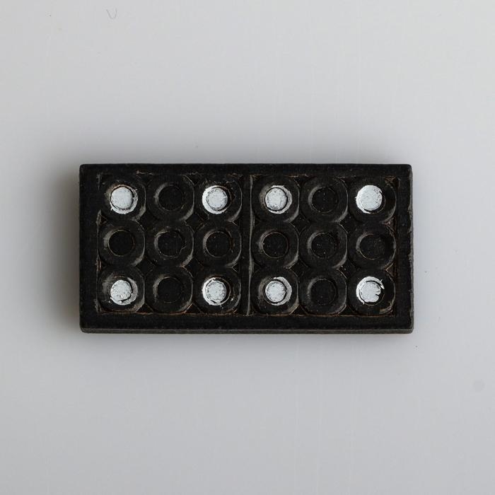 Домино настольная игра  Домино настольная игра "Время игры", 14.7 х 5 х 2.7 см, костяшка 3.7 х 1.9 см