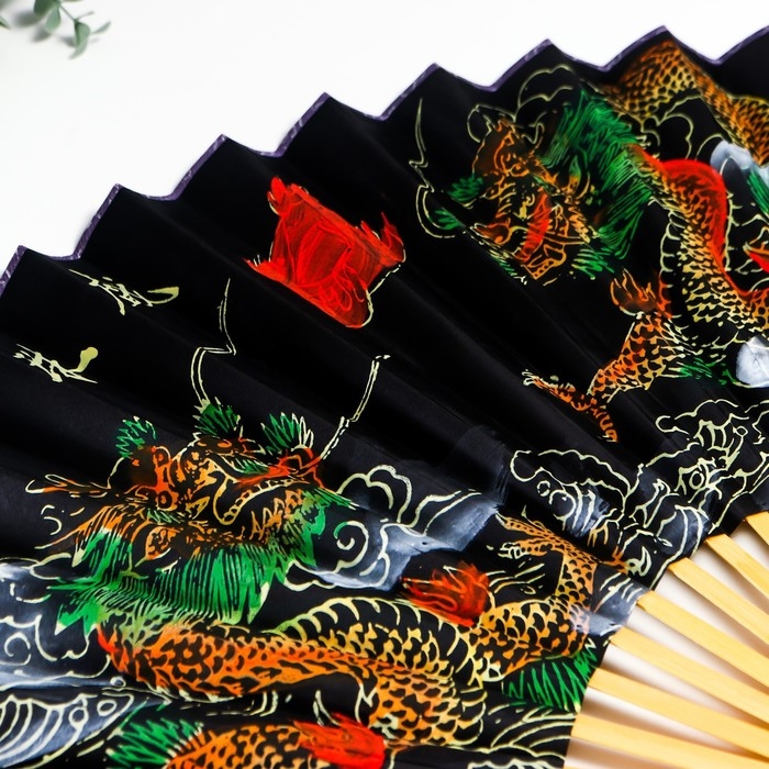 Веер бамбук, текстиль h=50 см  Веер бамбук, текстиль h=50 см "Драконы"  чёрный